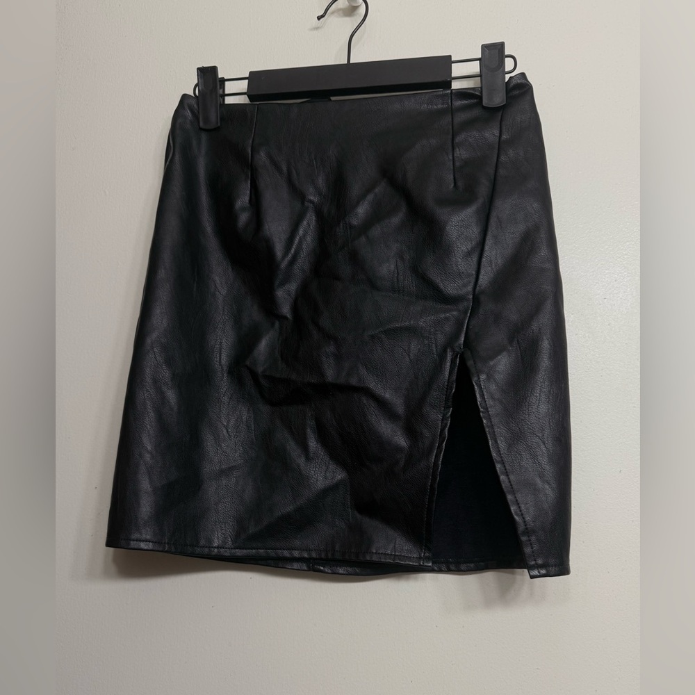 By The Way Black Faux Leather Mini Skirt Size S | Slit Front Vegan Leather Skirt